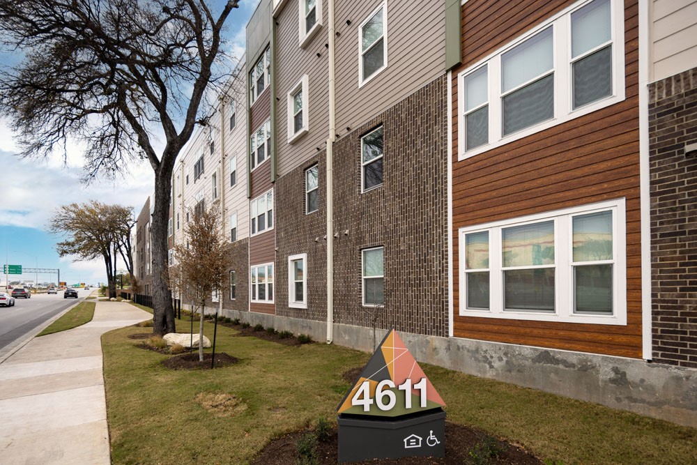 4611 N N Interstate 35 Frontage Road Road Austin TX 78722
