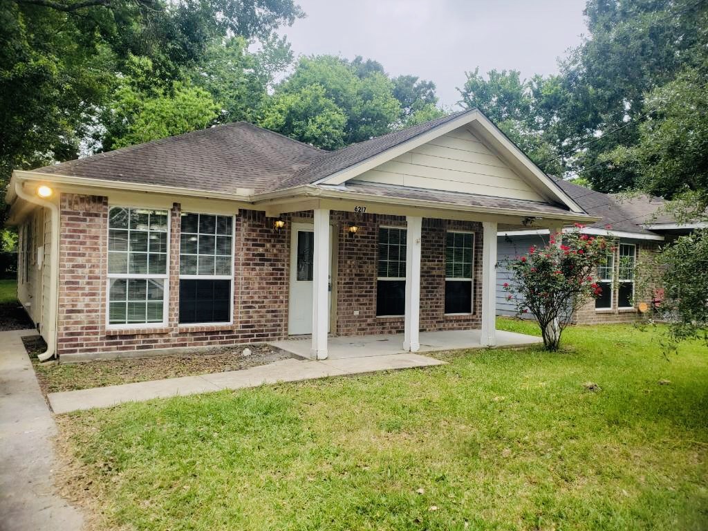 6217 Willow Avenue Port Arthur TX 77640