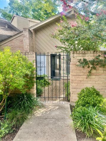 12625 Memorial Drive 20 Houston TX 77024