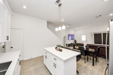 4613 Ireland Street B Houston TX 77016