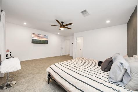 4613 Ireland Street B Houston TX 77016
