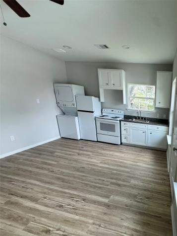 103 A Lincoln Cedar Drive Baytown TX 77523