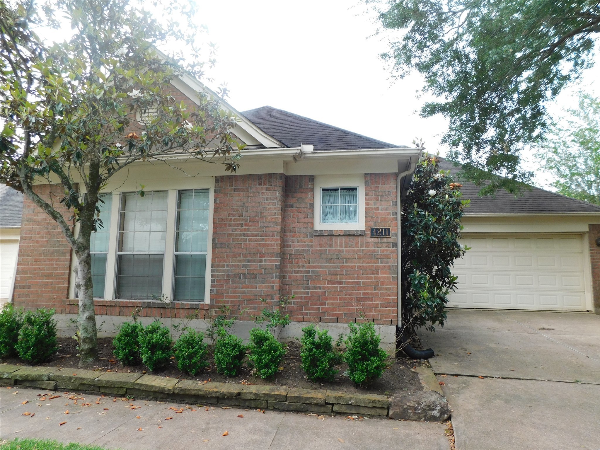 4211 Creek Hollow Lane Missouri City TX 77459