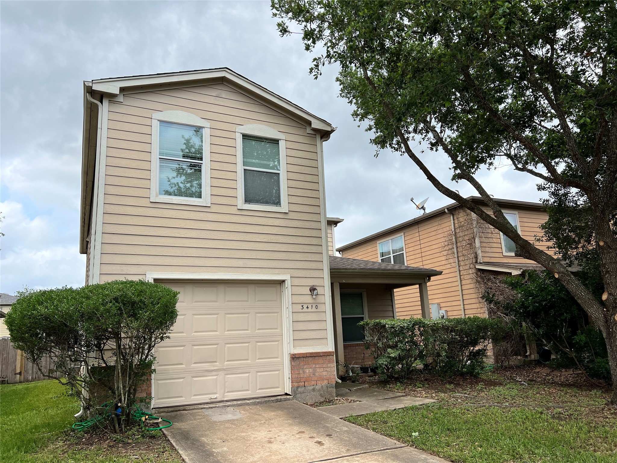 3410 Becker Glen Street Fresno TX 77545