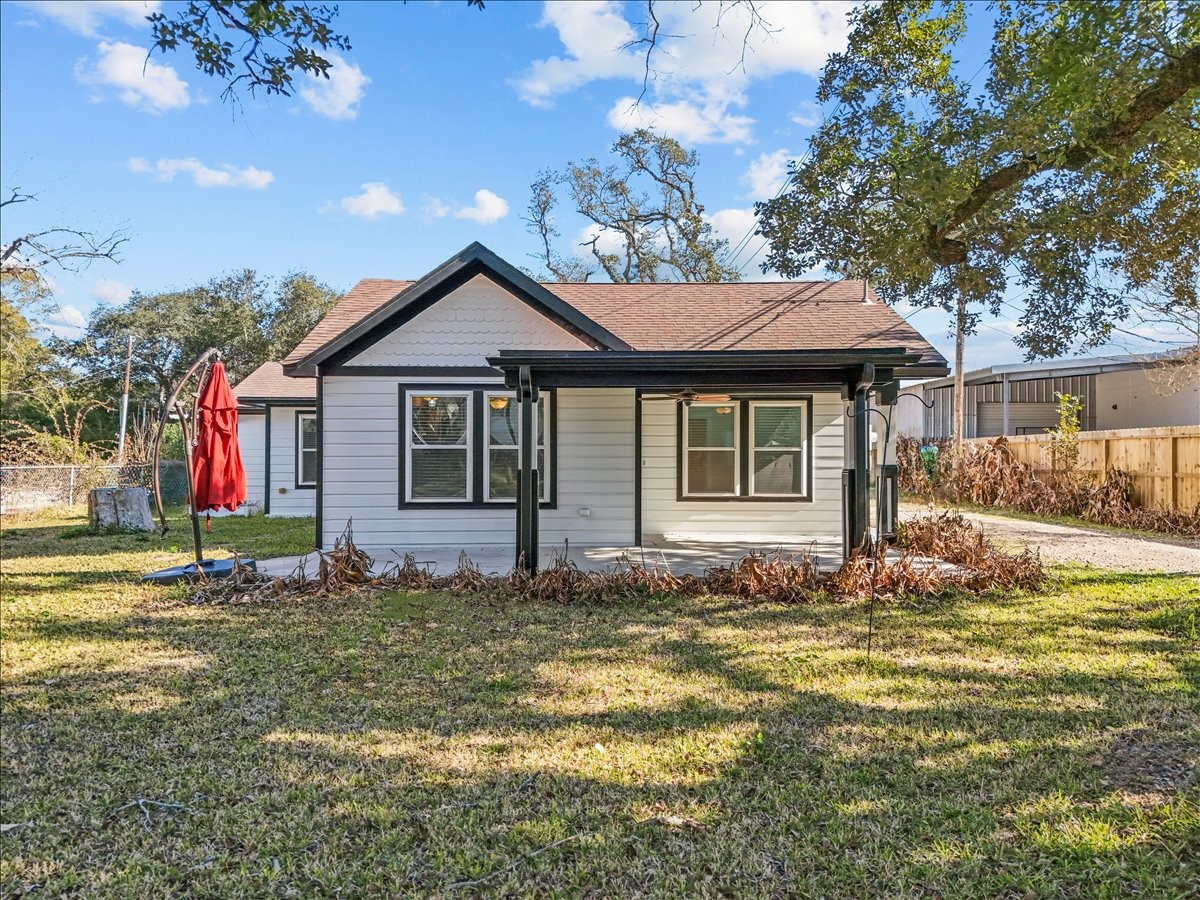 120 N Illinois Avenue League City TX 77573