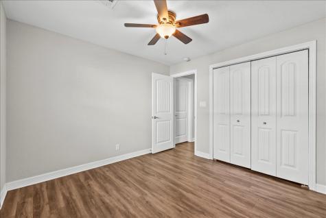 120 N Illinois Avenue League City TX 77573