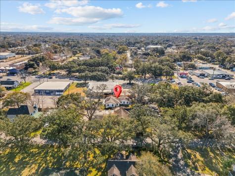 120 N Illinois Avenue League City TX 77573