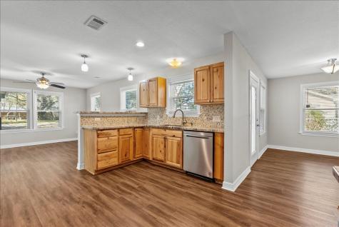 120 N Illinois Avenue League City TX 77573