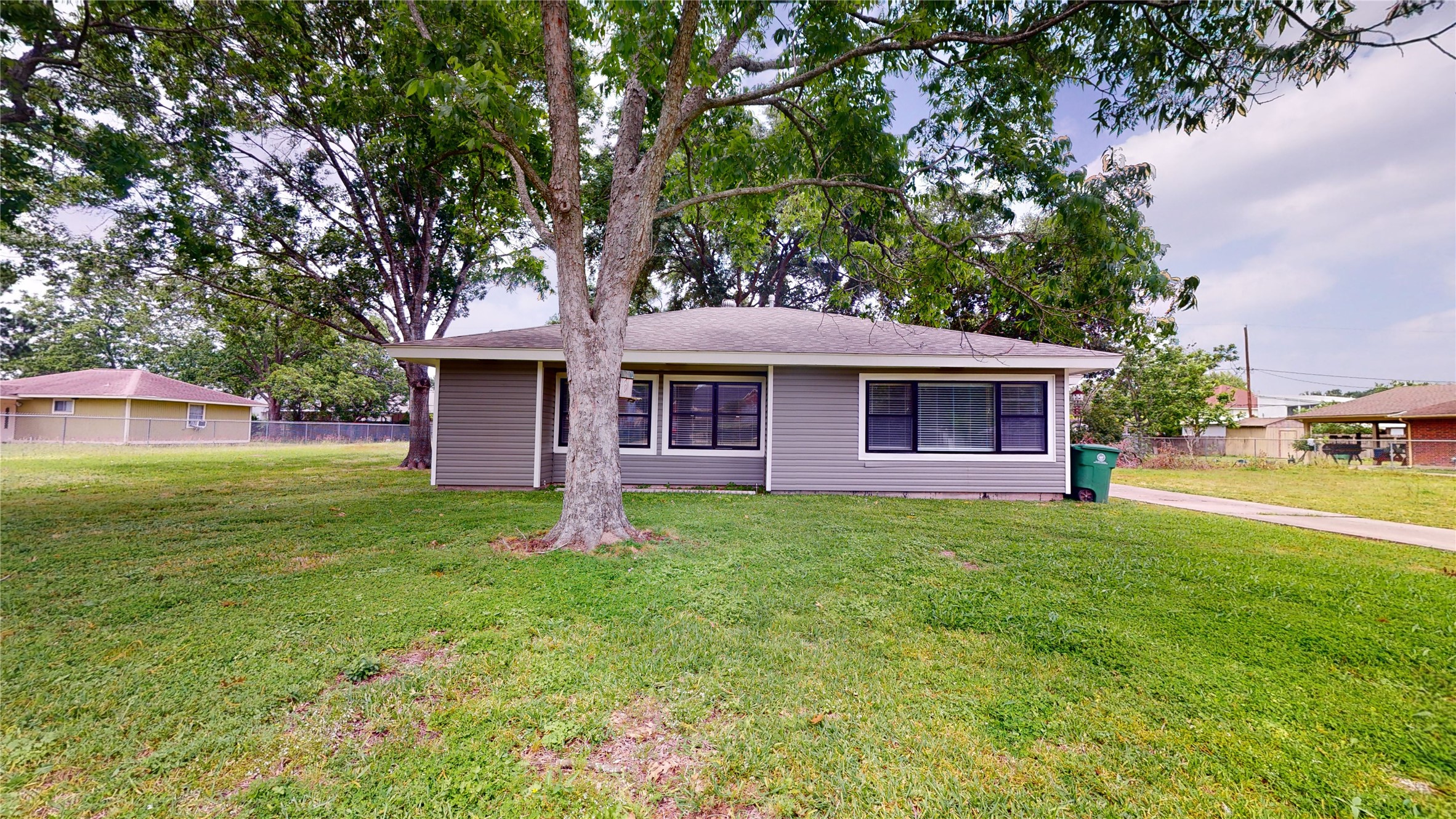 8341 Folkstone Lane Houston TX 77075