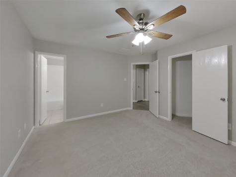 5746 Gasser Lane Houston TX 77085