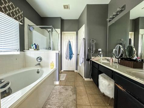 2907 Cedar Hill Court Pearland TX 77584