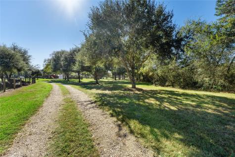 25717 Lakeside Drive Hockley TX 77447