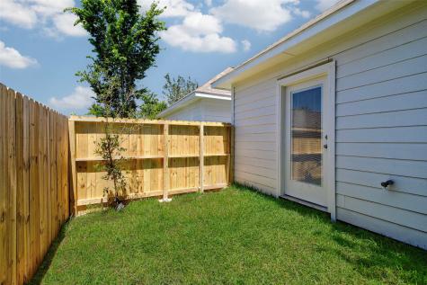9816 Masterson Street Houston TX 77029