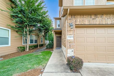 13019 Iris Garden Lane Houston TX 77044
