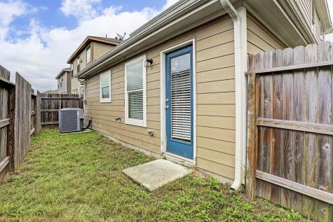 19036 Bee Line Court Houston TX 77073