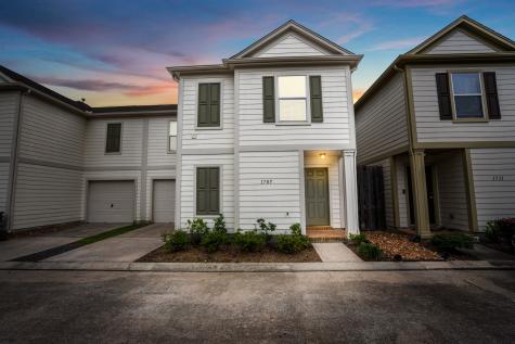 1707 Redwing Cove Drive Houston TX 77009
