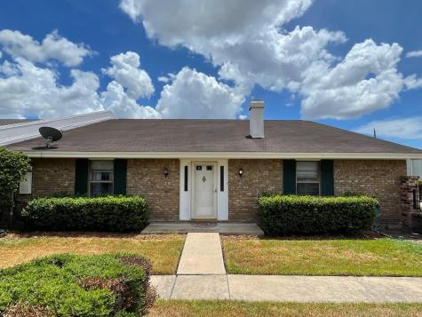 1732 Avenue C A El Campo TX 77437