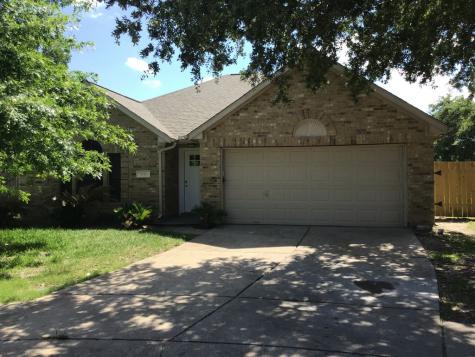 5010 Chase Mountain Drive Bacliff TX 77518