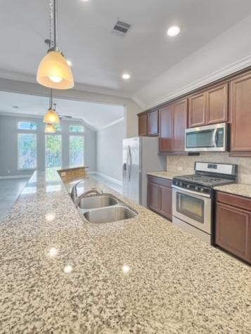 2119 Llerena Lane League City TX 77573