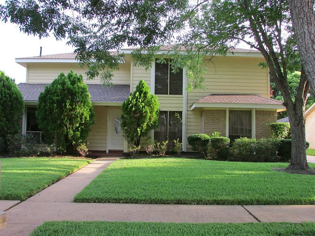 2910 Colonial Drive Sugar Land TX 77479