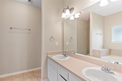 10218 Berry Hill Lane Tomball TX 77375