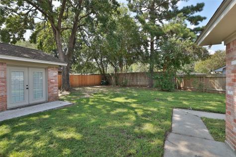 8019 Durklyn Lane Houston TX 77070