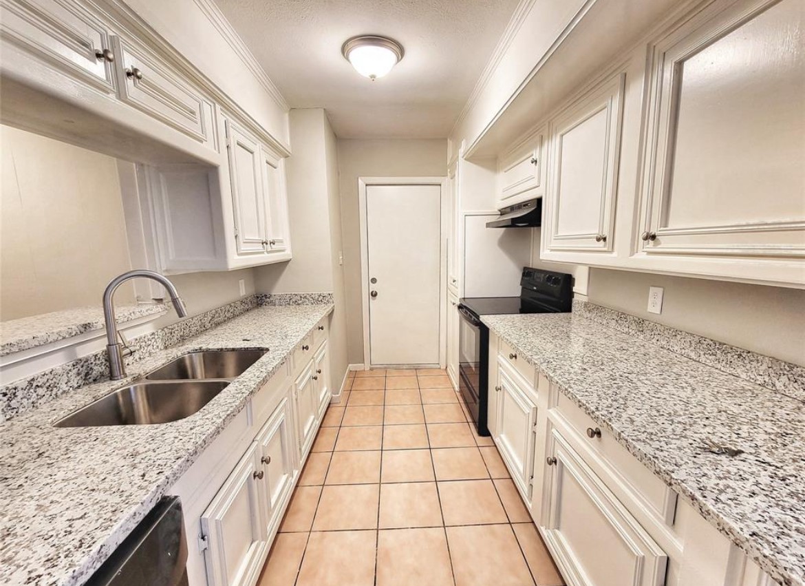 612 Littlewood Street Baytown TX 77521