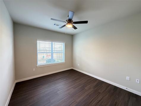 2102 Antoine Drive 3p63302 Houston TX 77055