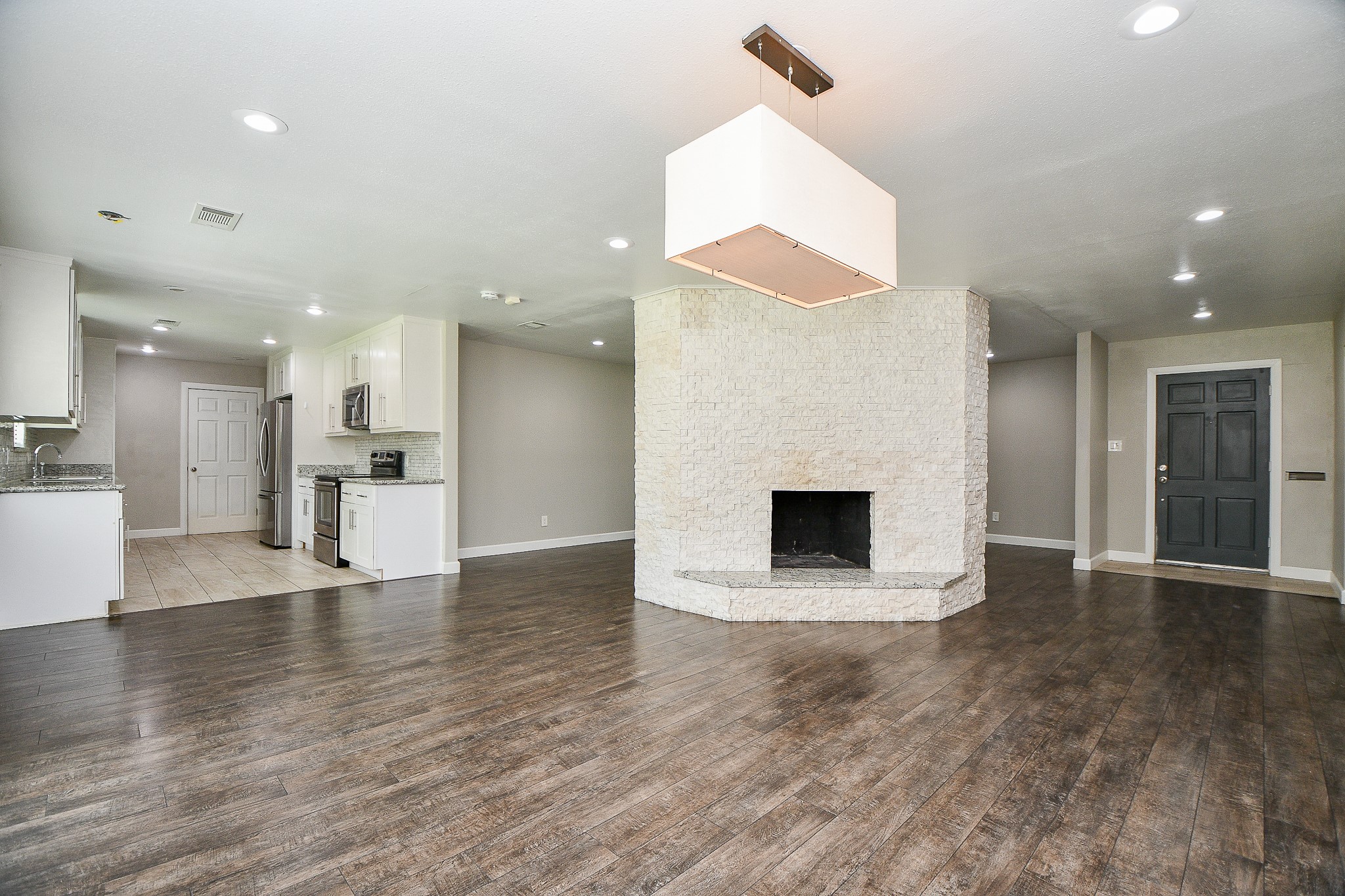 9202 Mullins Drive Houston TX 77096