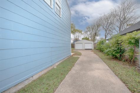 1211 1st Avenue N Texas City TX 77590