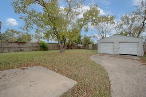 1211 1st Avenue N Texas City TX 77590