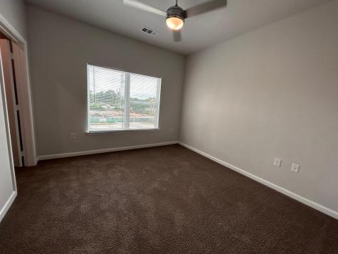 2136 W 34th Street 1212 Houston TX 77018