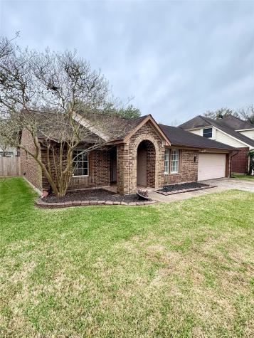 4823 Heritage Plains Drive Friendswood TX 77546