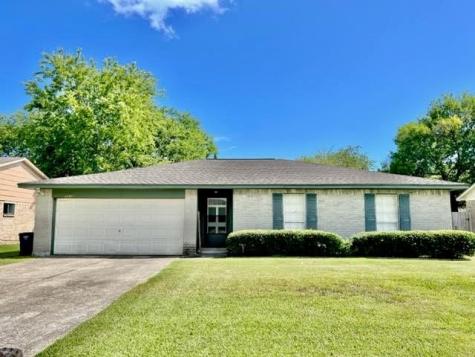 5909 Country Place League City TX 77573