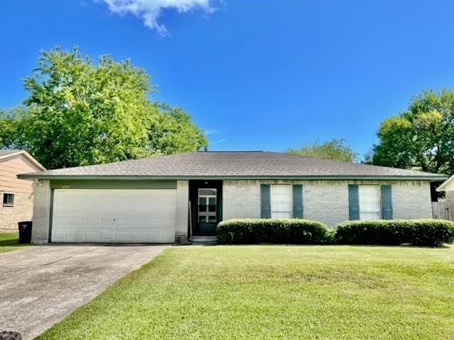 5909 Country Place League City TX 77573
