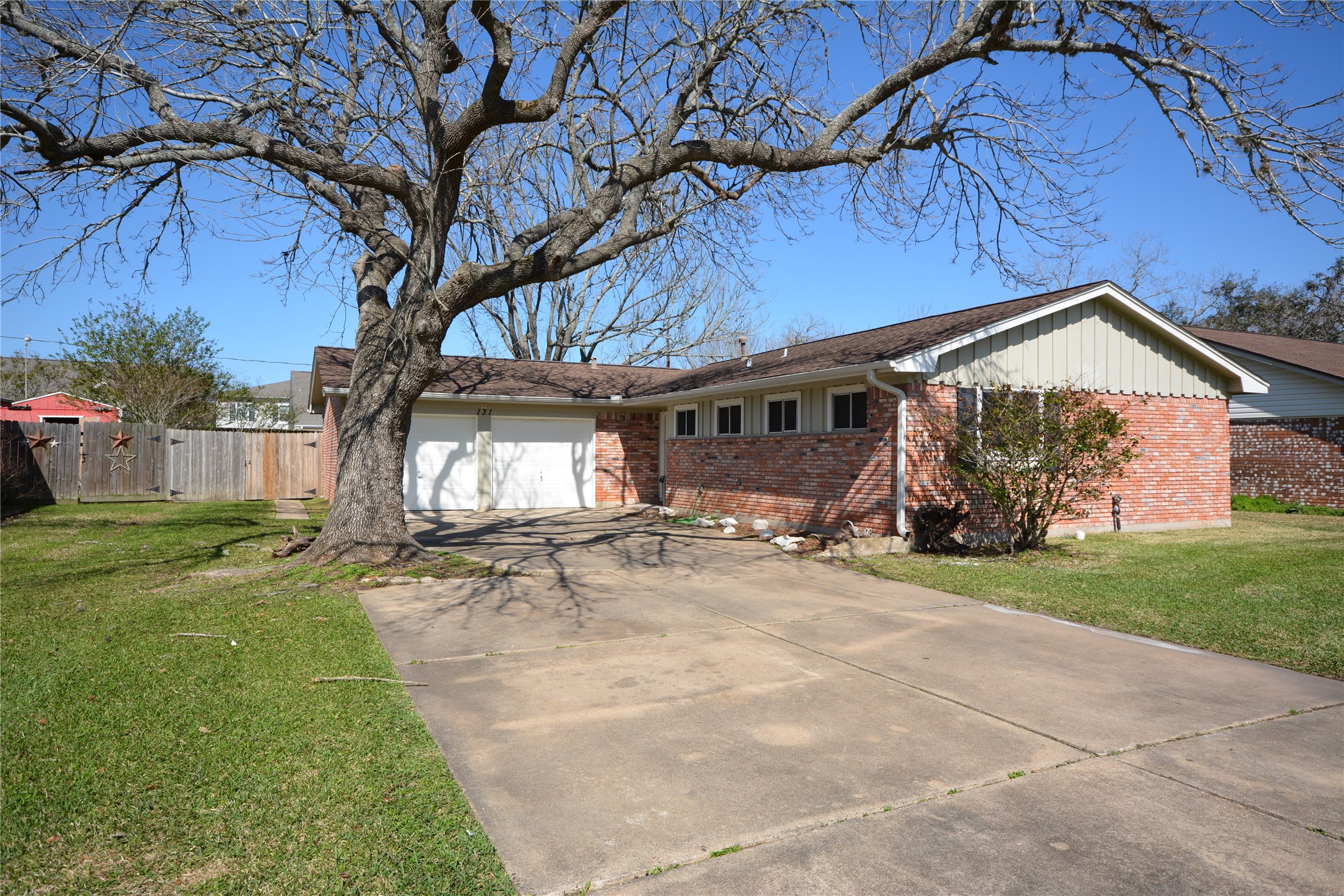 131 Talisman Street Lake Jackson TX 77566