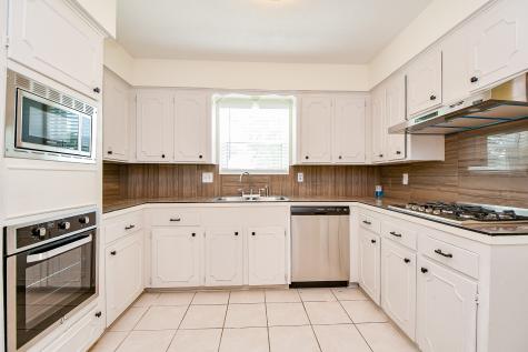 8910 Sandstone Street Houston TX 77036
