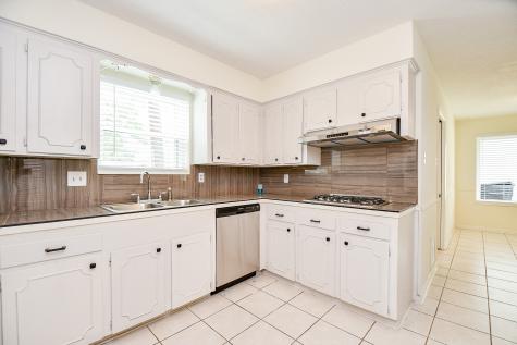 8910 Sandstone Street Houston TX 77036