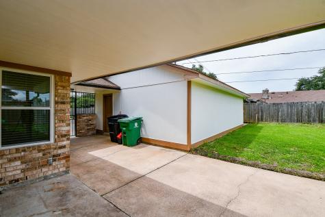 8910 Sandstone Street Houston TX 77036