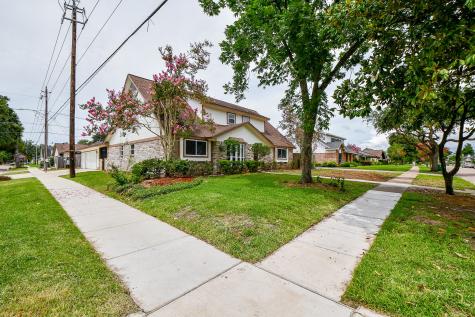 8910 Sandstone Street Houston TX 77036