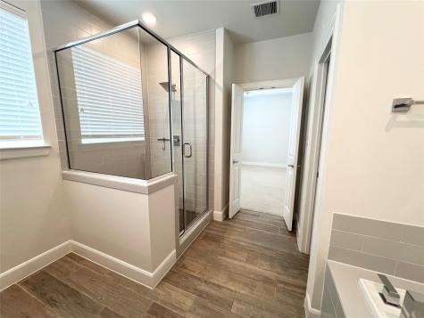 942 W 18th Street Houston TX 77008
