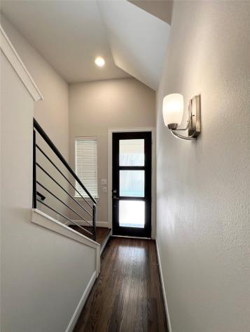942 W 18th Street Houston TX 77008