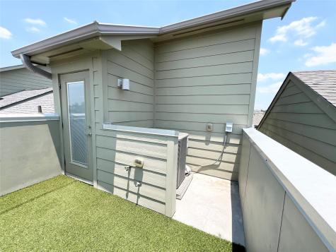 942 W 18th Street Houston TX 77008