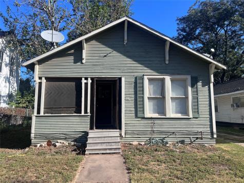 202 W 1st Street Wharton TX 77488