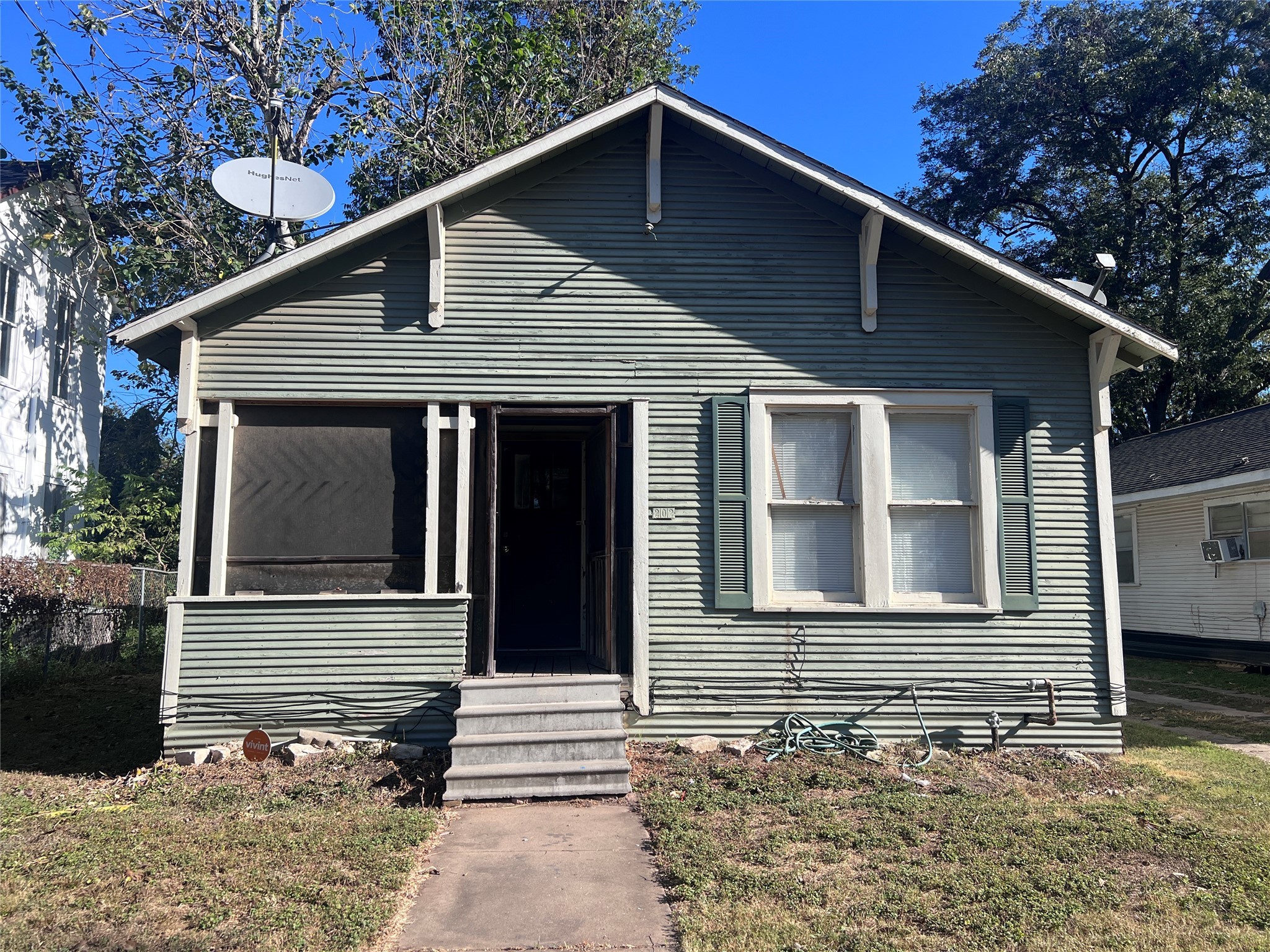 202 W 1st Street Wharton TX 77488
