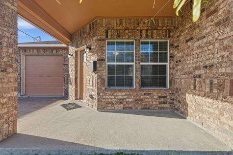 2906 Anita B Houston TX 77004