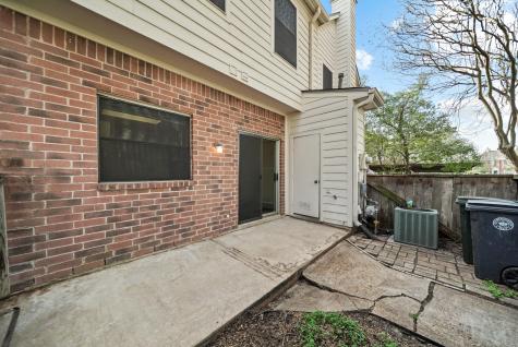 2930 Grants Lake Boulevard 2002 Sugar Land TX 77479