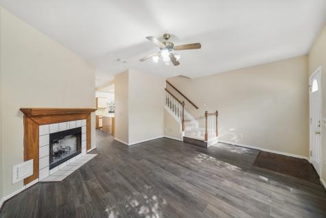 2930 Grants Lake Boulevard 2002 Sugar Land TX 77479