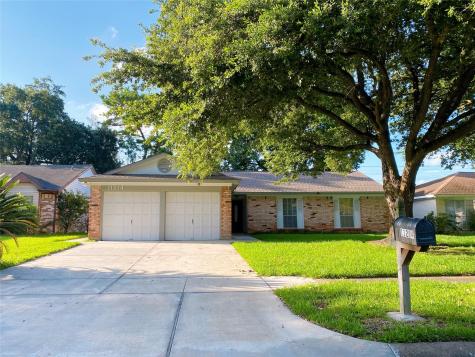 11214 Sharpview Drive Houston TX 77072