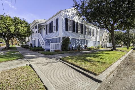 1427 Ball Galveston TX 77550